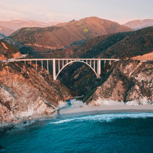 🗺️ 9 Apps for Road Tripping in the USA: Navigation, Gas, Food & More