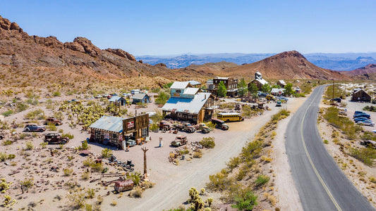 🤯 You Won’t Believe What’s Hiding in the Desert Just 45 Minutes from Vegas! 👻