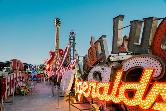 💡 Neon Museum Guide: Day vs. Night — When’s the Best Time to Visit Las Vegas’ Glowiest Gem?