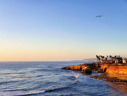 🌅 Sunset Cliffs in San Diego: The Complete Guide (Best Times, Parking & Tips)